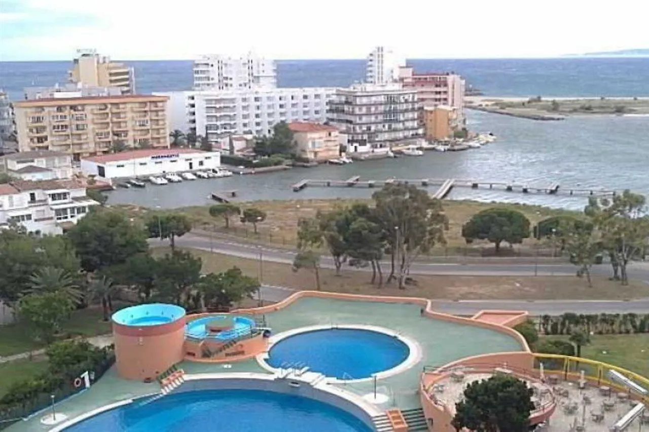 Isla De Rosas Hotel Spain